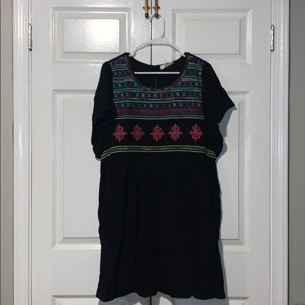 Black embroidery dress